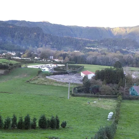 Quinta De Santana - Queimadas Furnas (Azores)